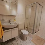 Familienfreundliche 42m2 Mit Gratis Parking Und Wifi Nahe Sportaren Und Torrentbahn Apartment *