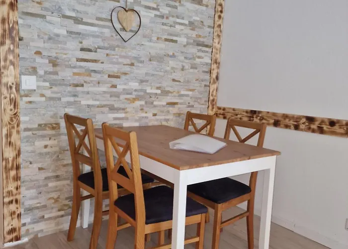 Appartement Familienfreundliche 42m2 Mit Gratis Parking Und Wifi Nahe Sportaren Und Torrentbahn Loèche-les-Bains